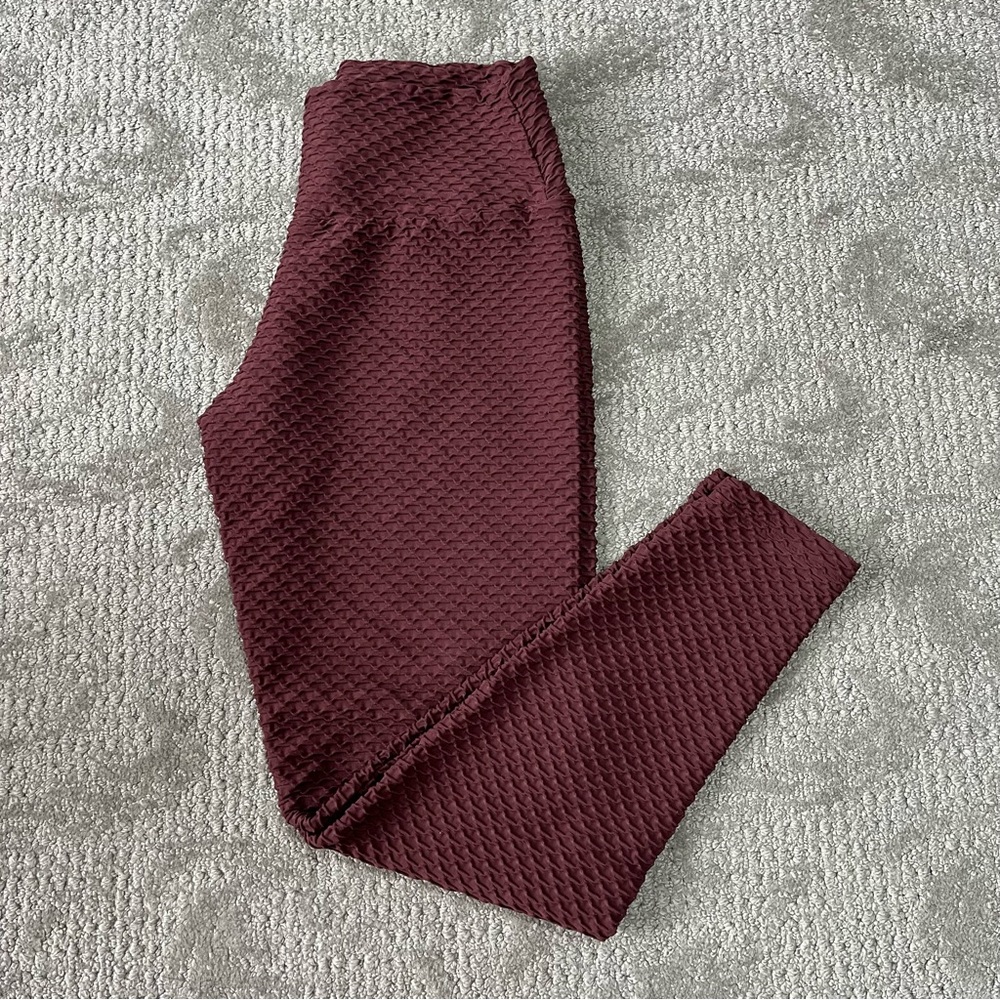 EUC Women's BBB Booty By Brabants Curvy Croco Skin Leggings in Mahogany One Size